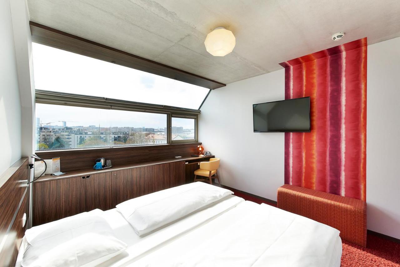 Simm'S Hotel - Cityhotel Next To Metro U3 Vienna Luaran gambar