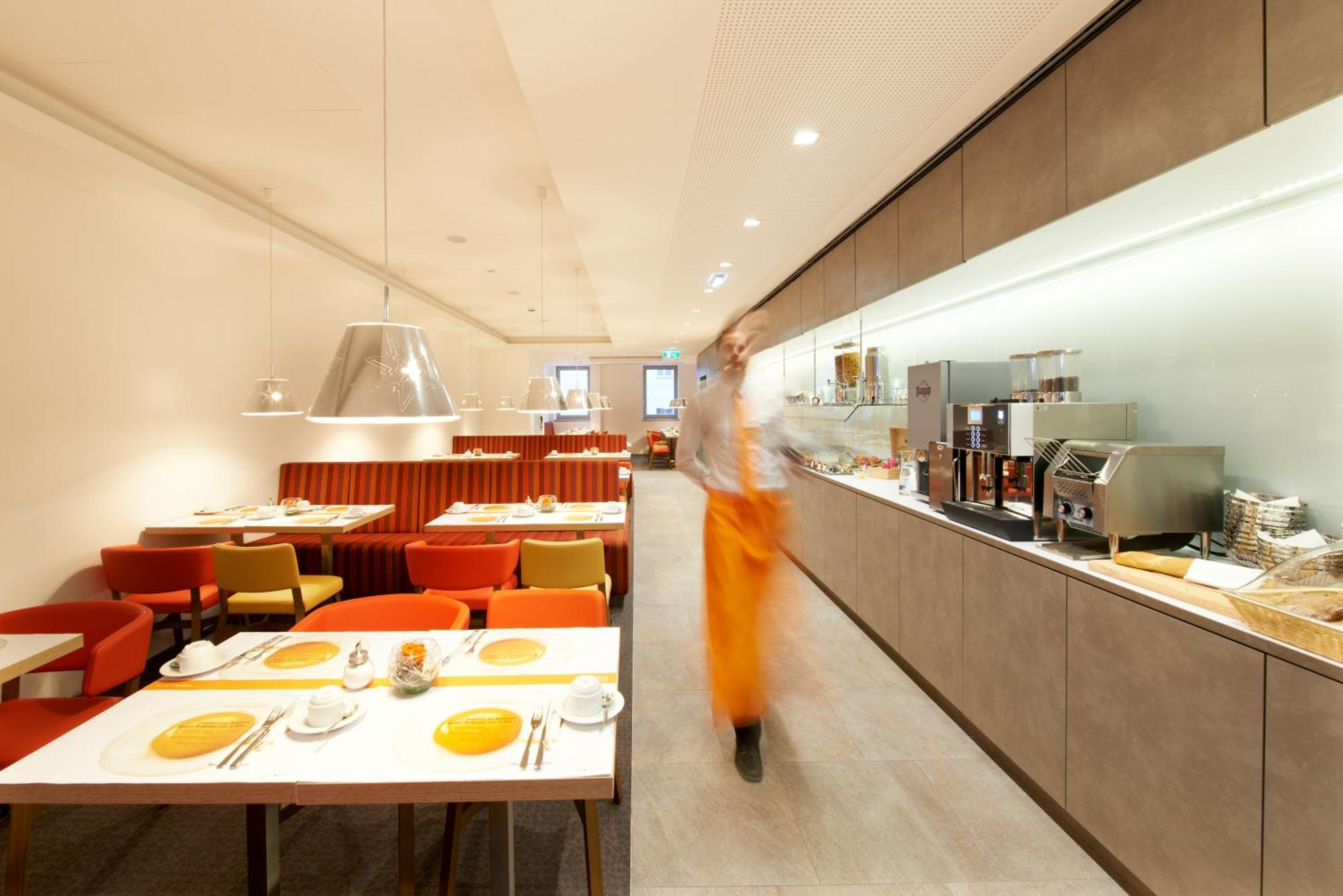 Simm'S Hotel - Cityhotel Next To Metro U3 Vienna Luaran gambar